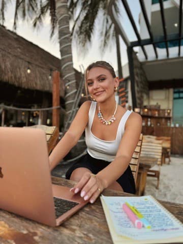 Playa del Carmen — digital nomad sous les palmiers